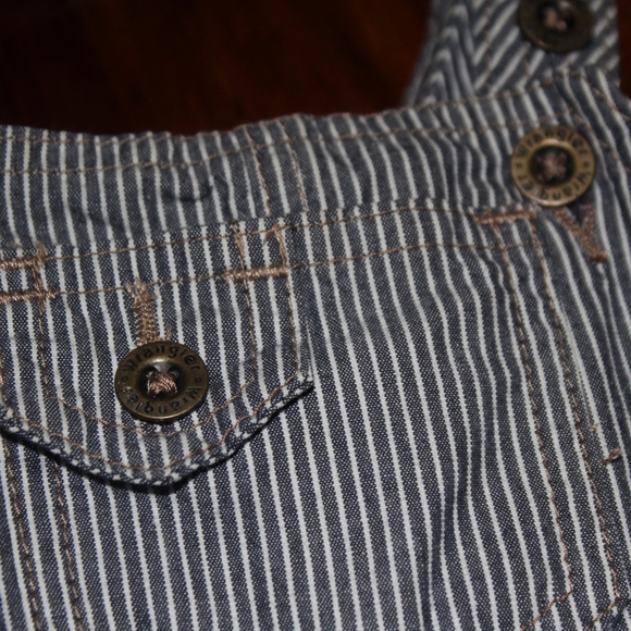 Baby train conductor style overalls by Wrangler - Picture 9 of 10